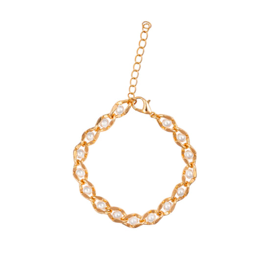 Thick Synthetic Pearl Eye Designed Bracelet