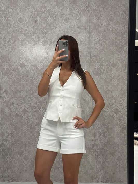 Blanc Shorts