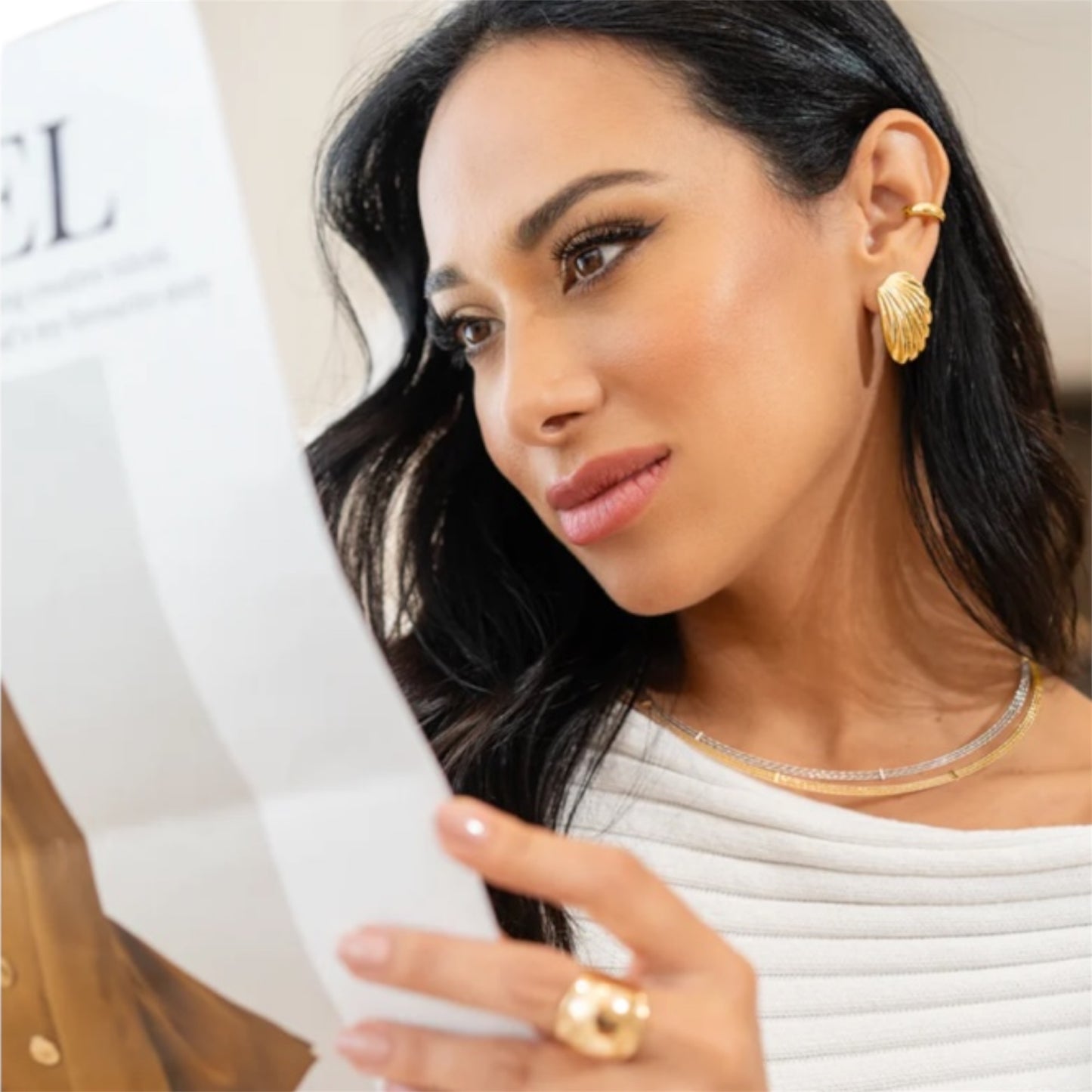 Curved Feather Wings Earrings