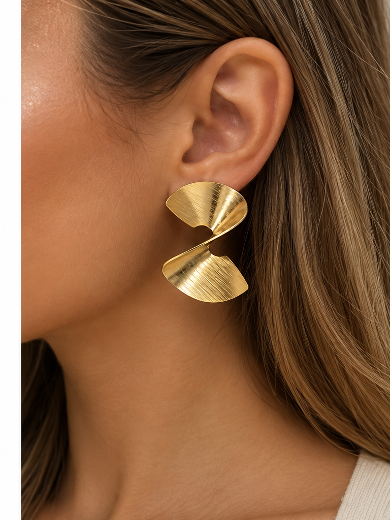 Sculpted Elegance Earrings